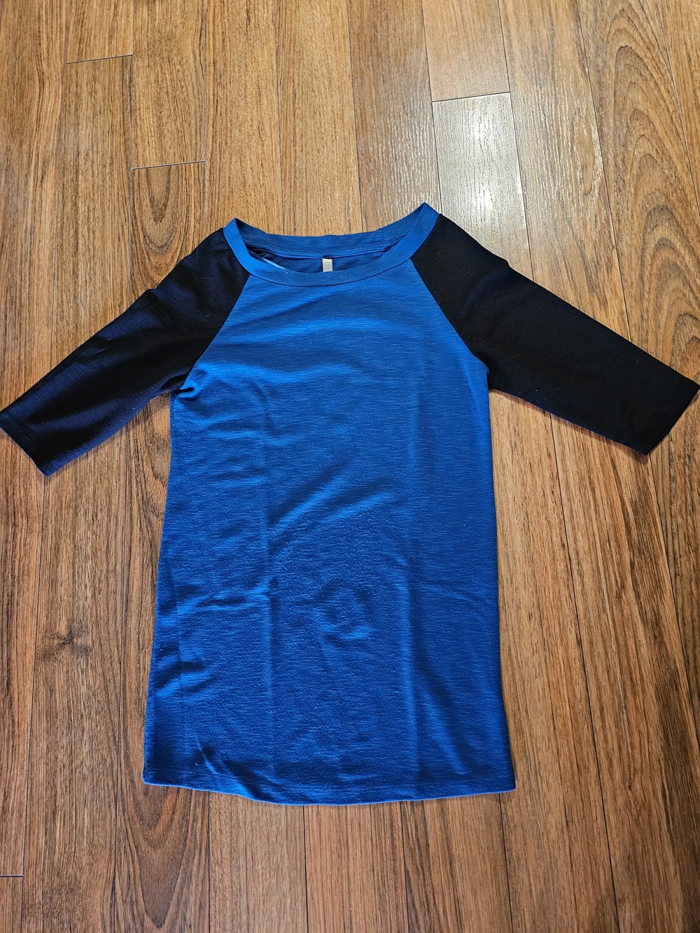 Thyme Maternity Royal Blue and Black Raglan Maternity Tee